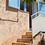 : 2 Pièces, Jardin Privé, Proche Et Port, Wifi, Parking - Fr-1-335-161