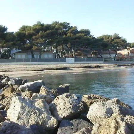 : 2 Pieces, Jardin Prive, Proche Et Port, Wifi, Parking - Fr-1-335-161 * Hyères