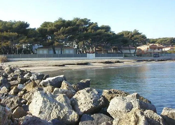 : 2 Pieces, Jardin Prive, Proche Et Port, Wifi, Parking - Fr-1-335-161 * Hyères